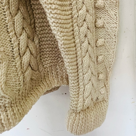 VINTAGE Cable Knit Icelandic-Chunky-hand-knitted-Beige-Fisherman-Sweater… - Picture 7 of 10